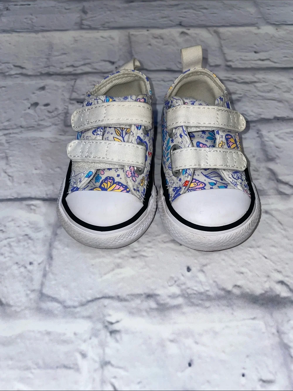 Converse Chuck Taylor All Star Low TD 'Butterfly'. Size 3
